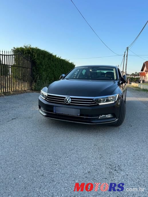 2018' Volkswagen Passat photo #1