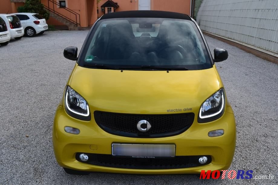 2019' Smart Fortwo Prime Eq photo #2