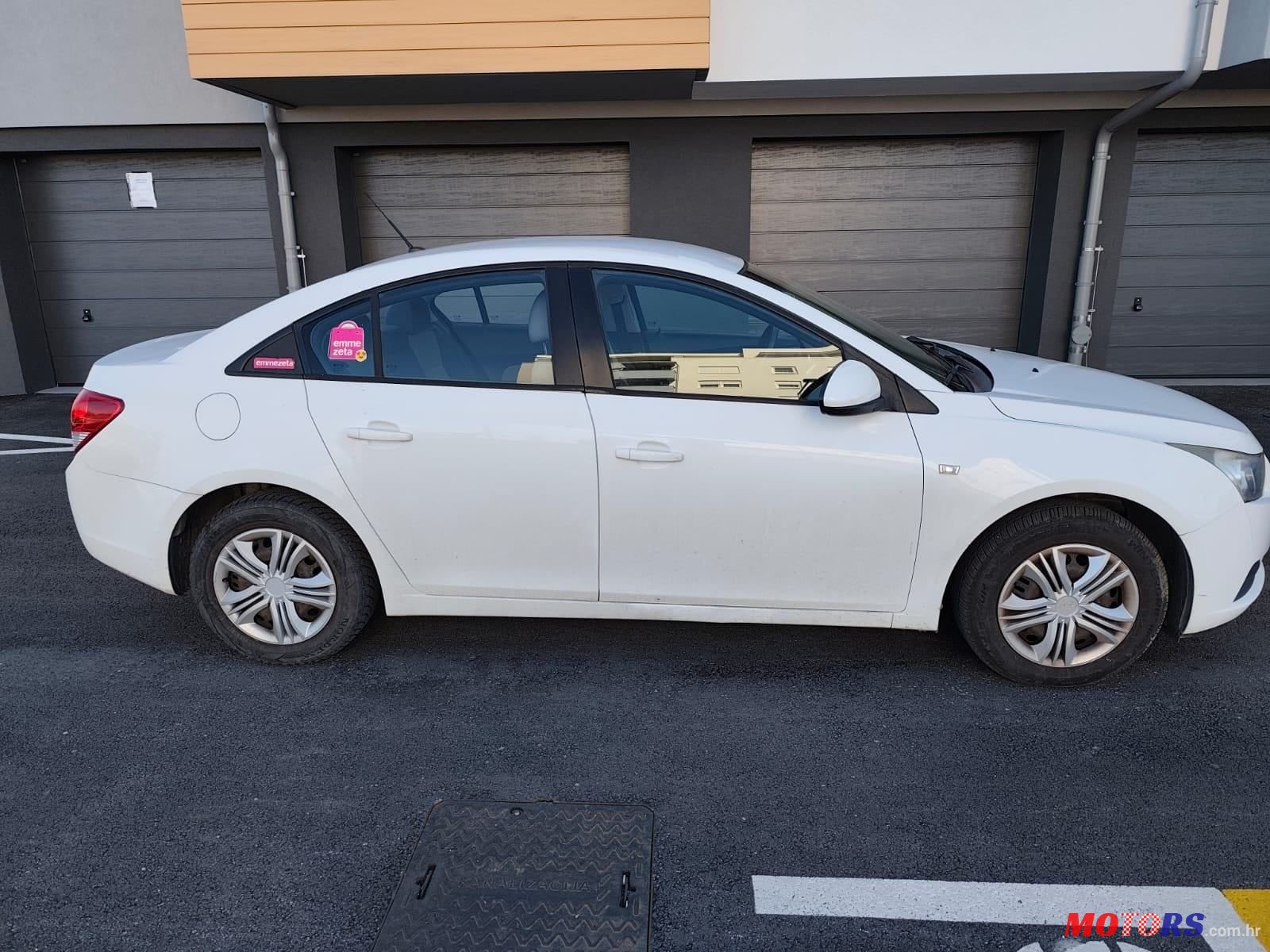 2011' Chevrolet Cruze 1,6 photo #2