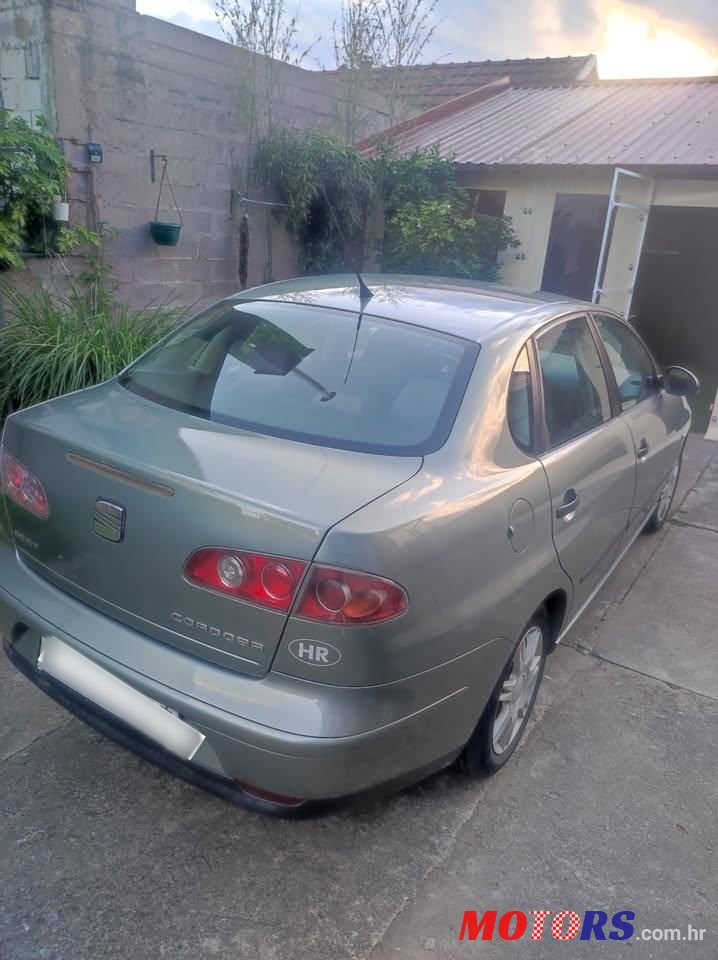 2004' SEAT Cordoba 1,4 16V photo #1