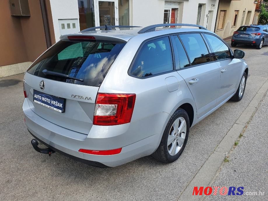2015' Skoda Octavia Combi photo #3