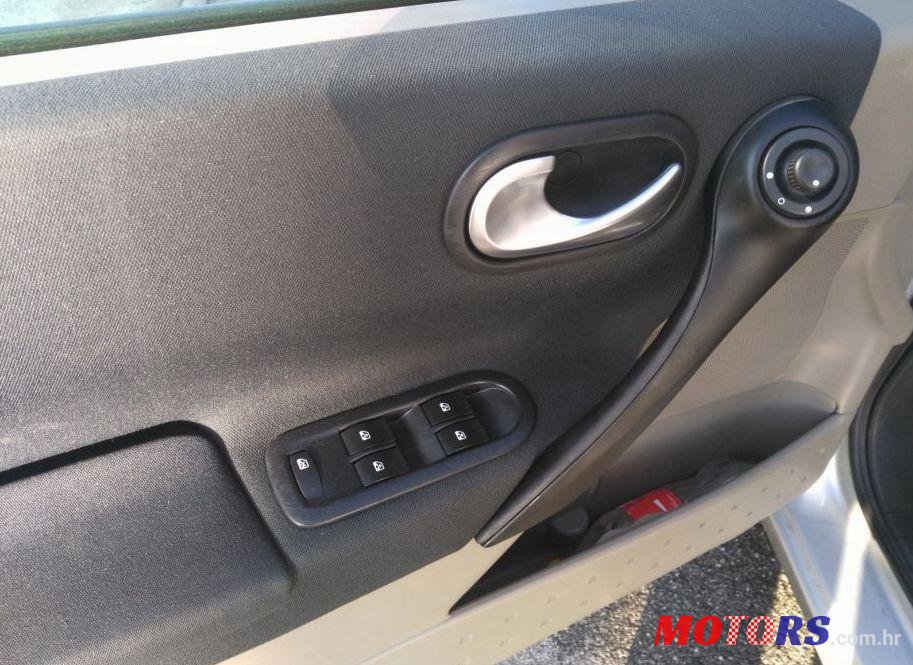 2005' Renault Megane 1,5 dCi photo #5