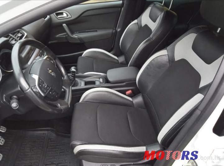 2014' Renault Scenic Dci photo #2