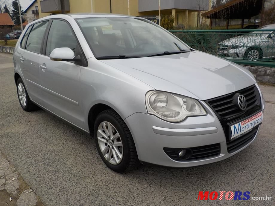 2008' Volkswagen Polo photo #2