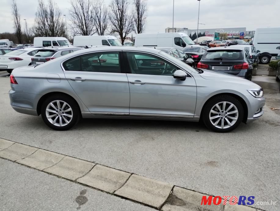 2018' Volkswagen Passat photo #4