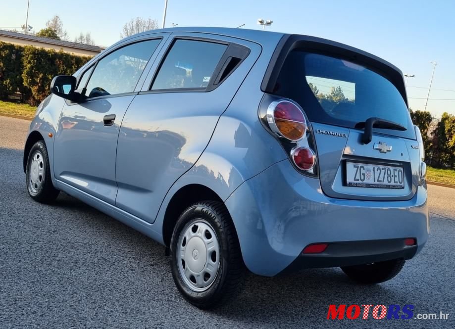 2011' Chevrolet Spark photo #6