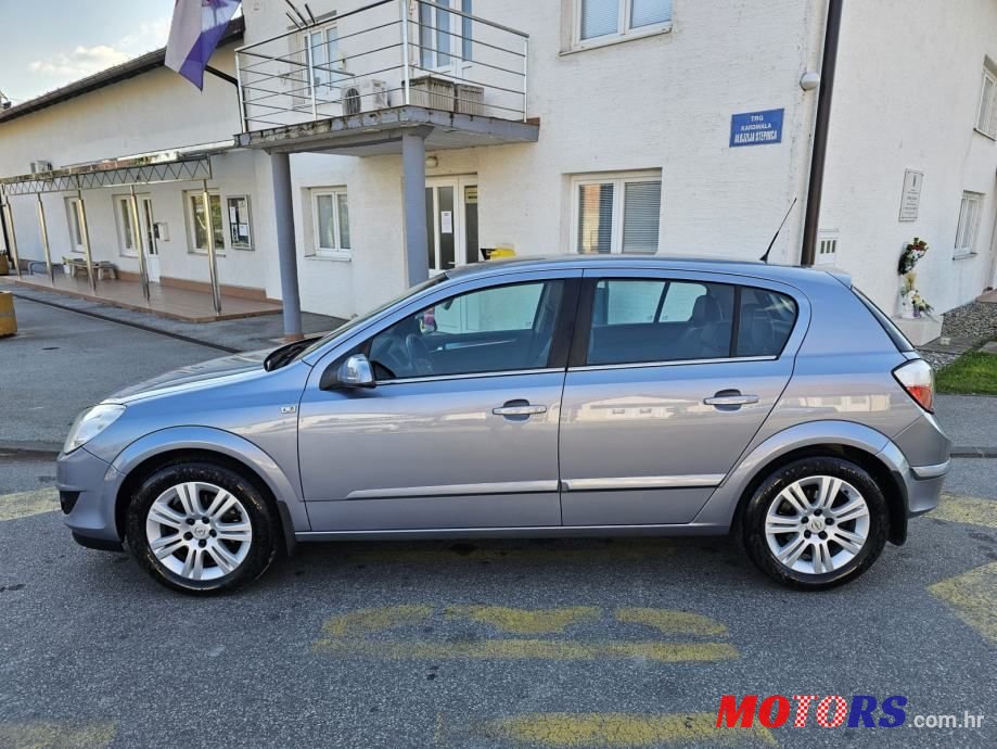 2007' Opel Astra 1,6 photo #3