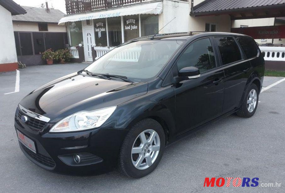 2010' Ford Focus Karavan photo #1