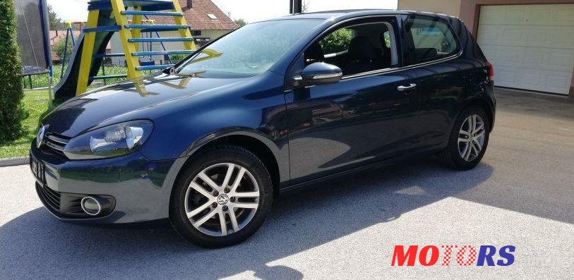 2010' Volkswagen Golf VI 1,6 Tdi photo #1