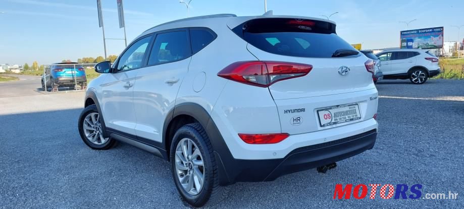 2015' Hyundai Tucson 1.7 Crdi photo #4