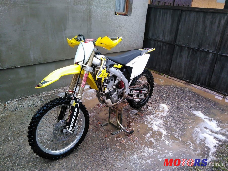 2013' Suzuki photo #1