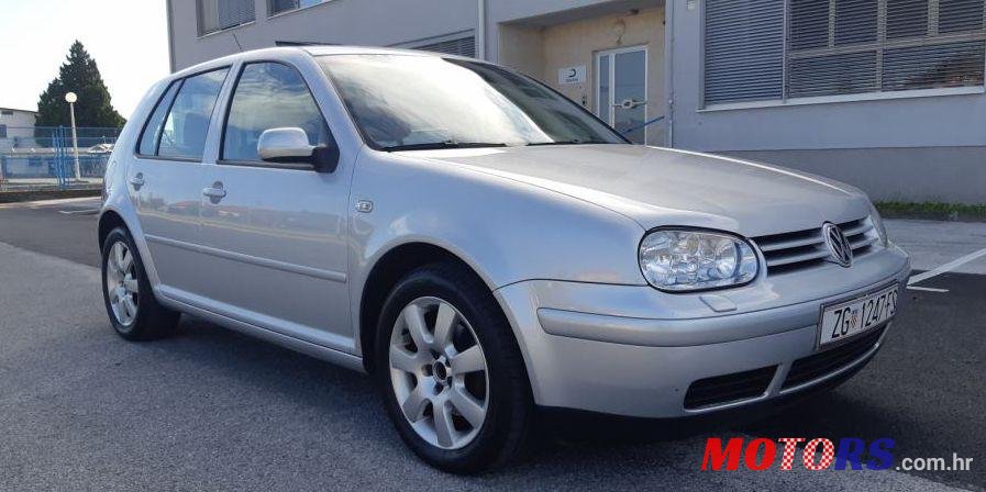 2003' Volkswagen Golf IV 2,0 photo #1