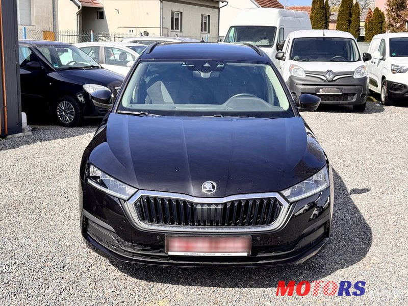 2021' Skoda Octavia Combi photo #2