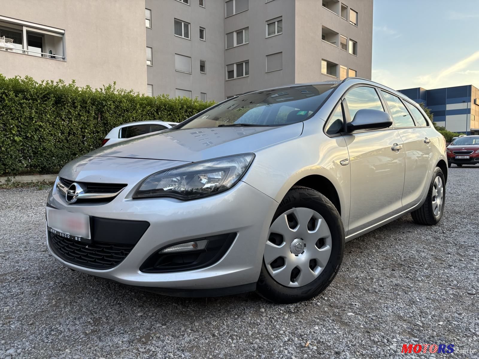 2015' Opel Astra Karavan photo #1