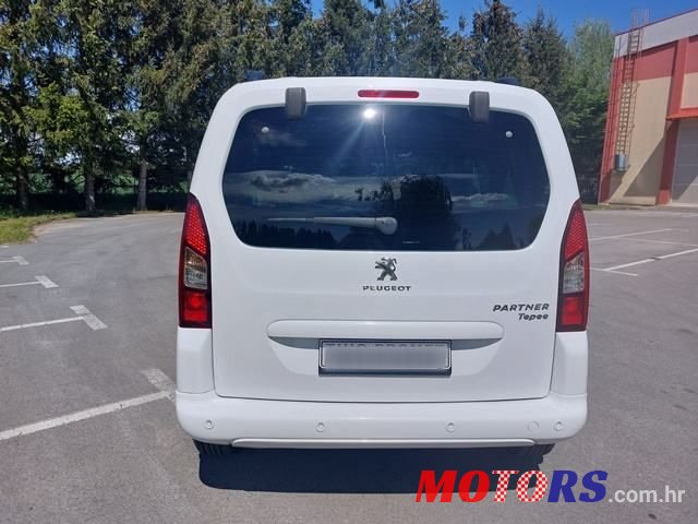 2017' Peugeot Partner photo #5