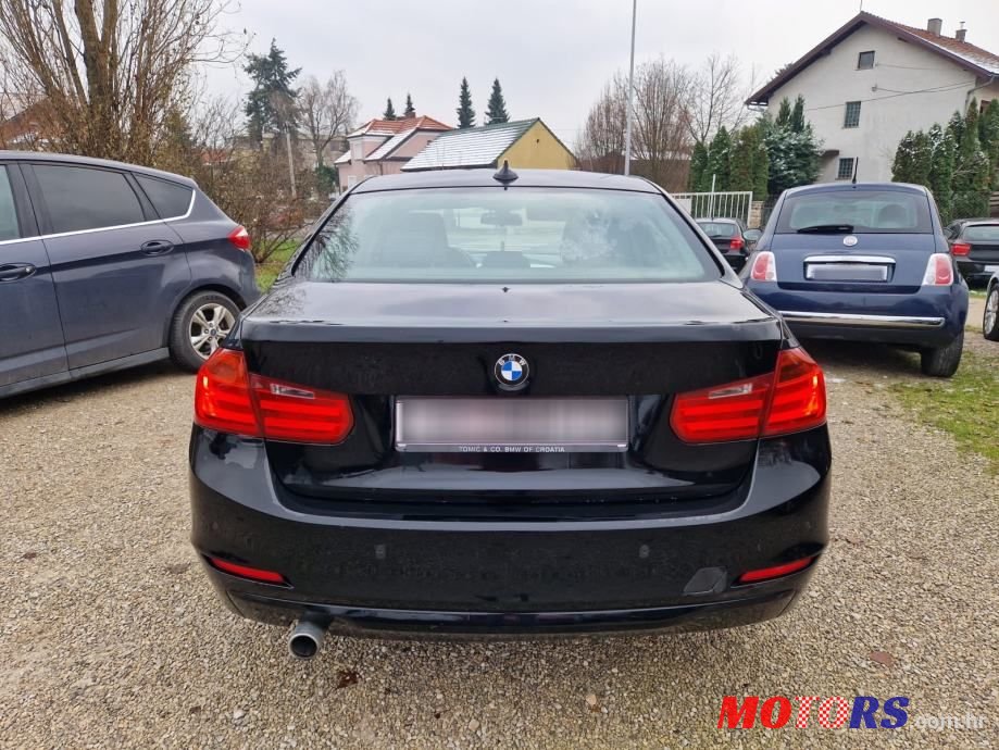 2014' BMW Serija 3 318D photo #5