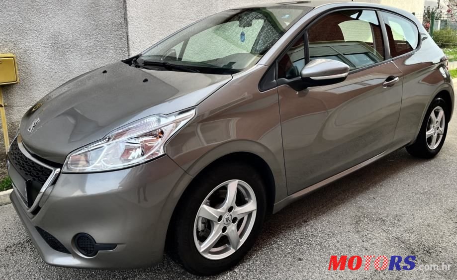 2012' Peugeot 208 1,4 Hdi photo #2