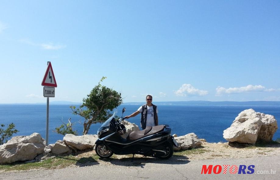 2012' Piaggio X10 350 ie Executive photo #2