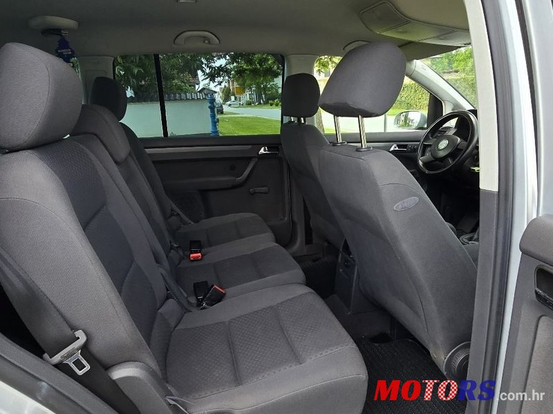 2006' Volkswagen Touran 1,9 Tdi photo #6