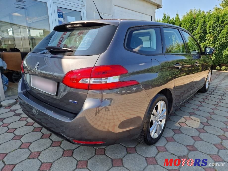 2016' Peugeot 308 Sw photo #5