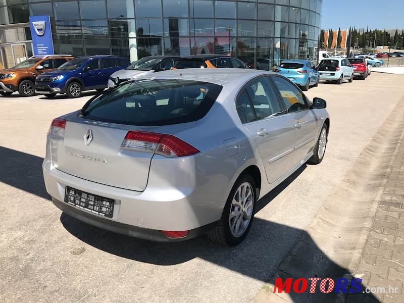 2008' Renault Laguna 2,0 Dci photo #3