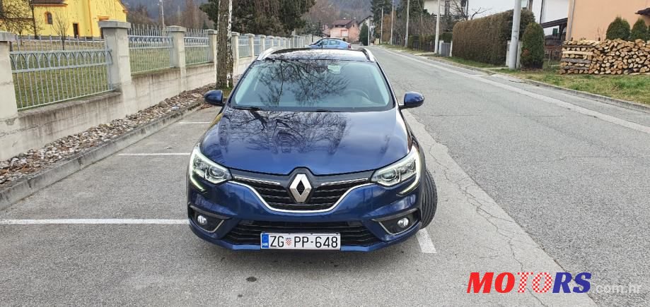 2019' Renault Megane Grandtour photo #1