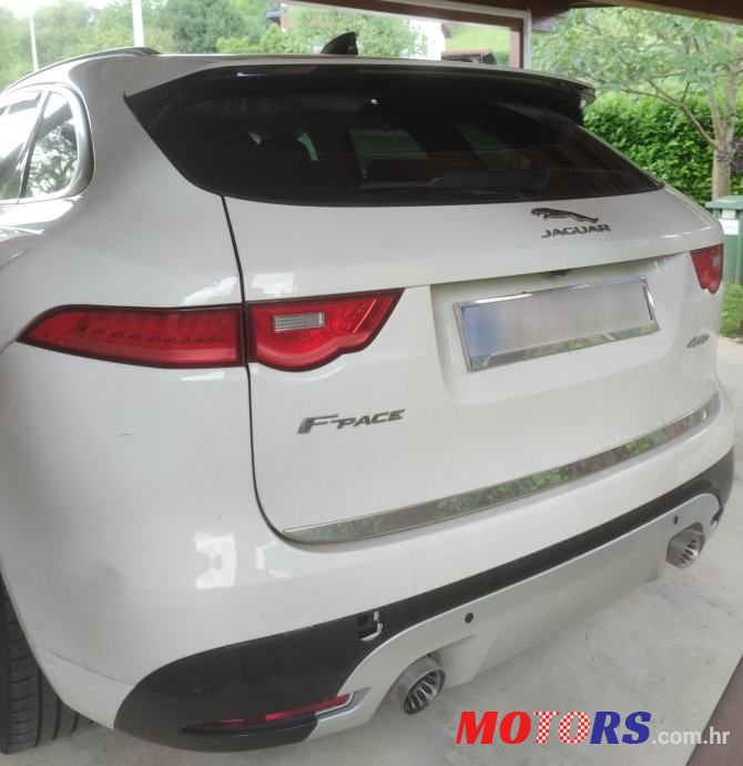 2016' Jaguar F-Pace 2.0 D photo #6