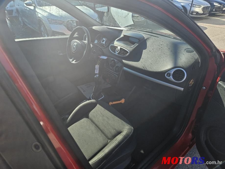2012' Renault Clio 1,2 16V photo #6