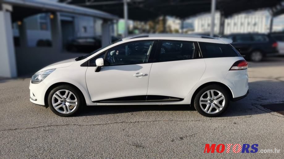 2019' Renault Clio photo #5