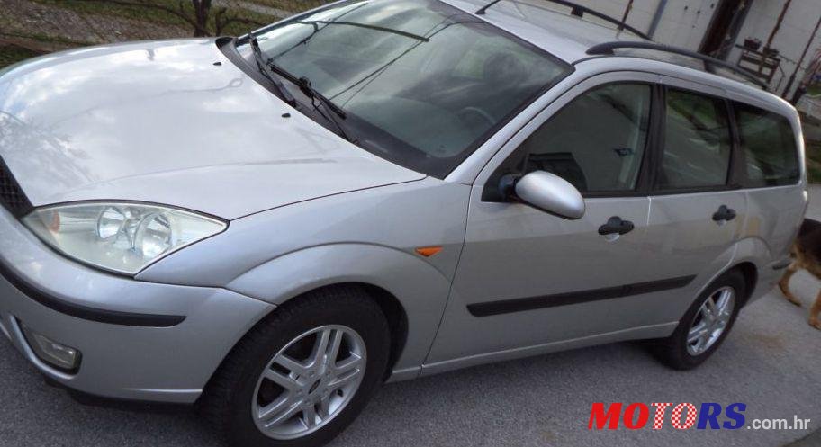 2004' Ford Focus Karavan photo #1