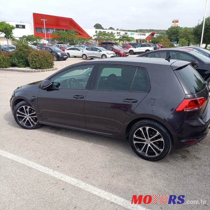 2015' Volkswagen Golf VII 1,6 Tdi photo #5