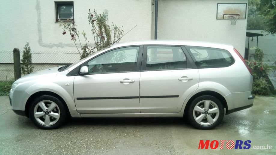 2007' Ford Focus Karavan photo #1