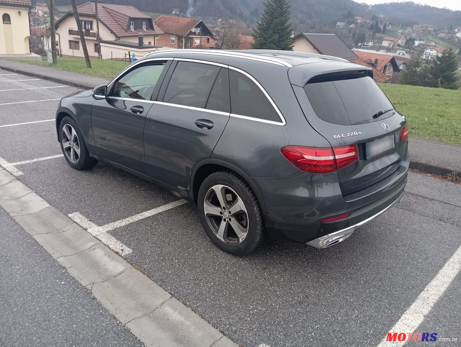 2015' Mercedes-Benz GLC 220 D photo #2