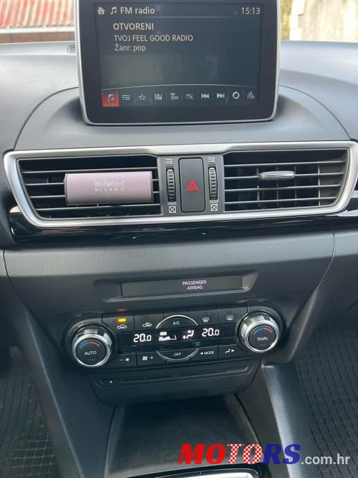 2014' Mazda 3 G120 Challenge photo #5