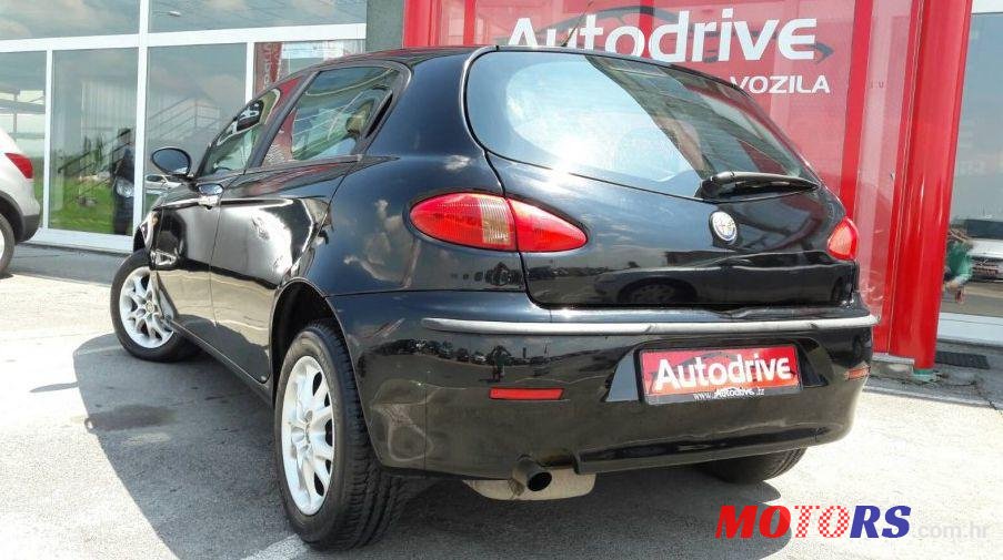 2004' Alfa Romeo 147 1,9 Jtd photo #1