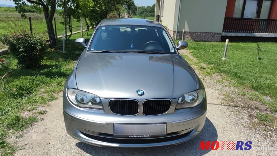 2009' BMW Serija 1 120I photo #2
