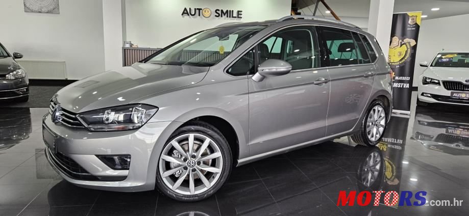 2015' Volkswagen Golf 1.6Tdi photo #1