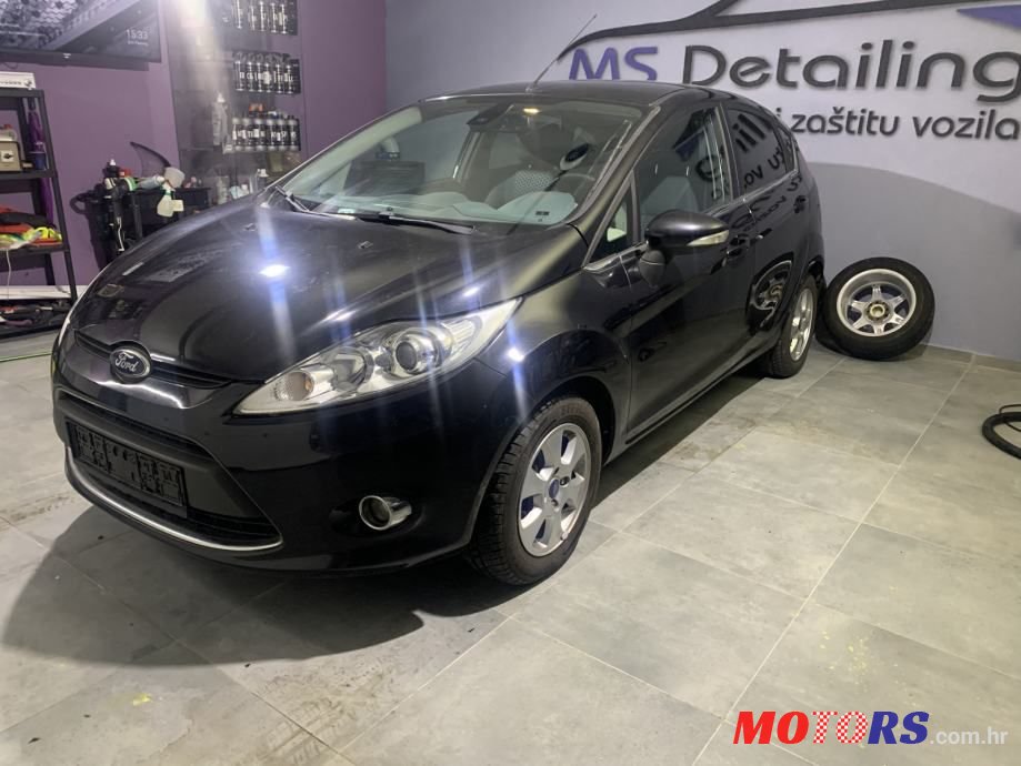 2010' Ford Fiesta 1,6 photo #1