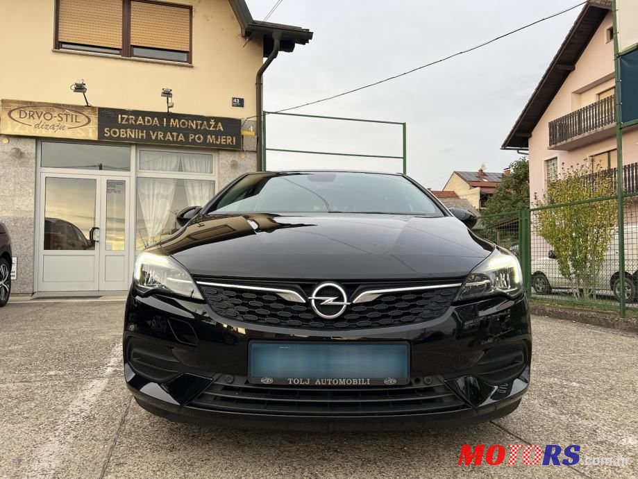 2020' Opel Astra 1,5 D photo #3