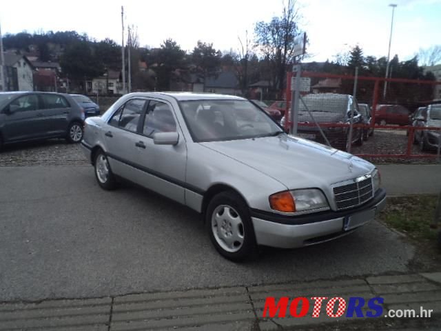 1994' Mercedes-Benz C-Klasa 220 D Classic photo #1