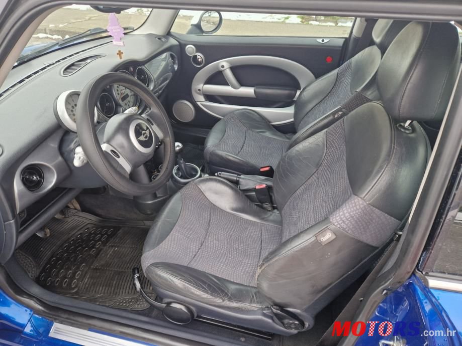 2006' MINI One 1.4D photo #6