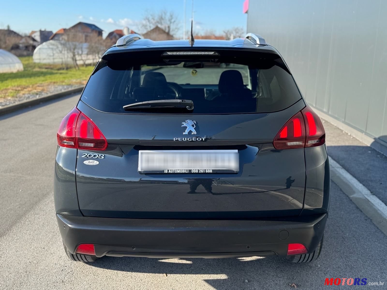 2019' Peugeot 2008 1,2 Puretech photo #6