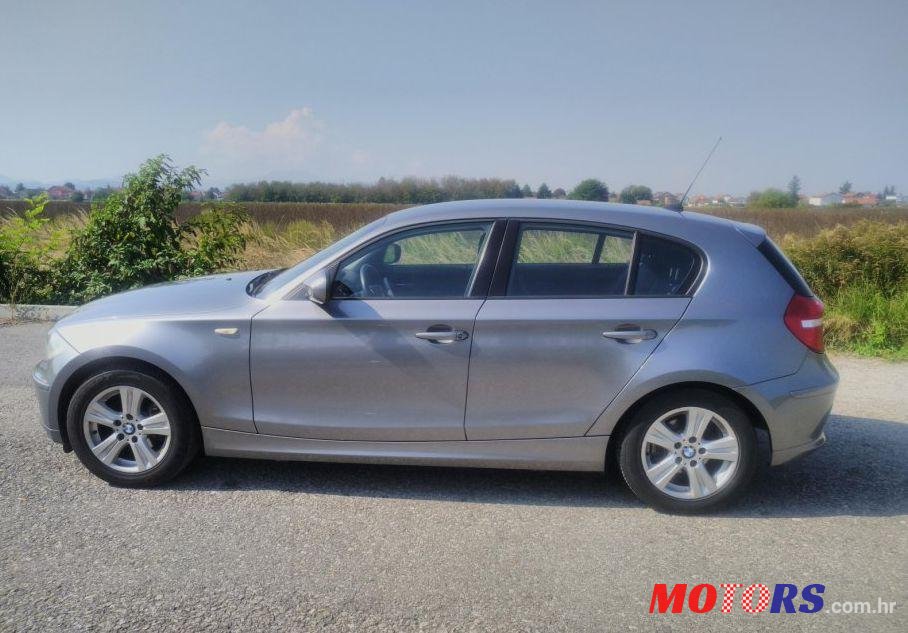 2010' BMW Serija 1 116D photo #1
