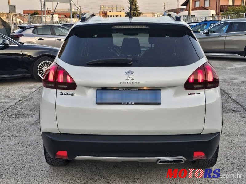 2018' Peugeot 2008 1,2 photo #6