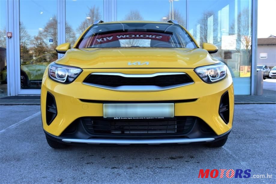 2022' Kia Stonic photo #2