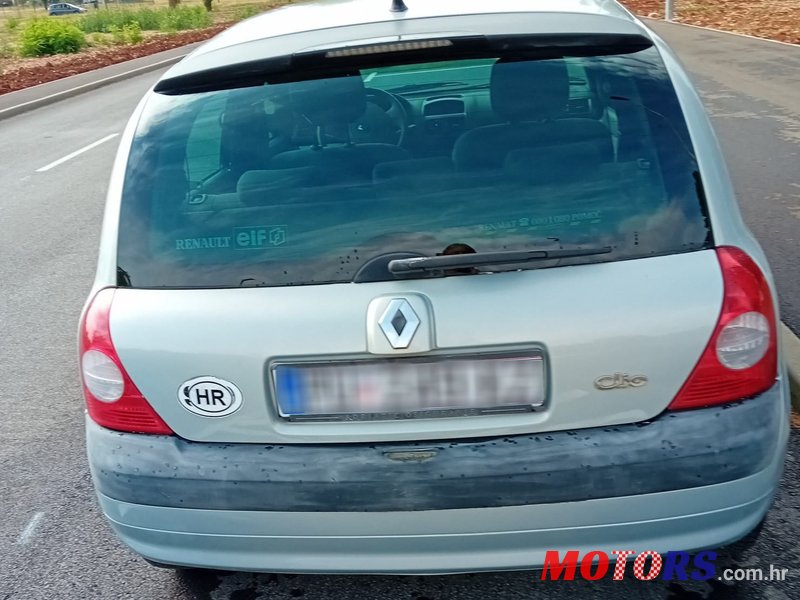 2001' Renault Clio 1,2 16V photo #2