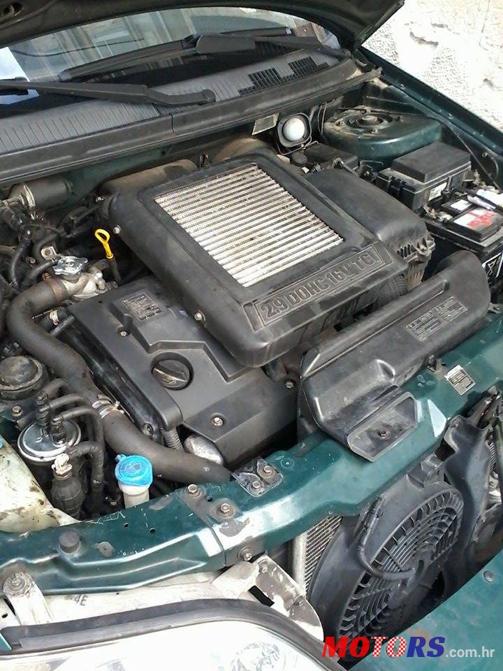 2002' Kia Carnival photo #7