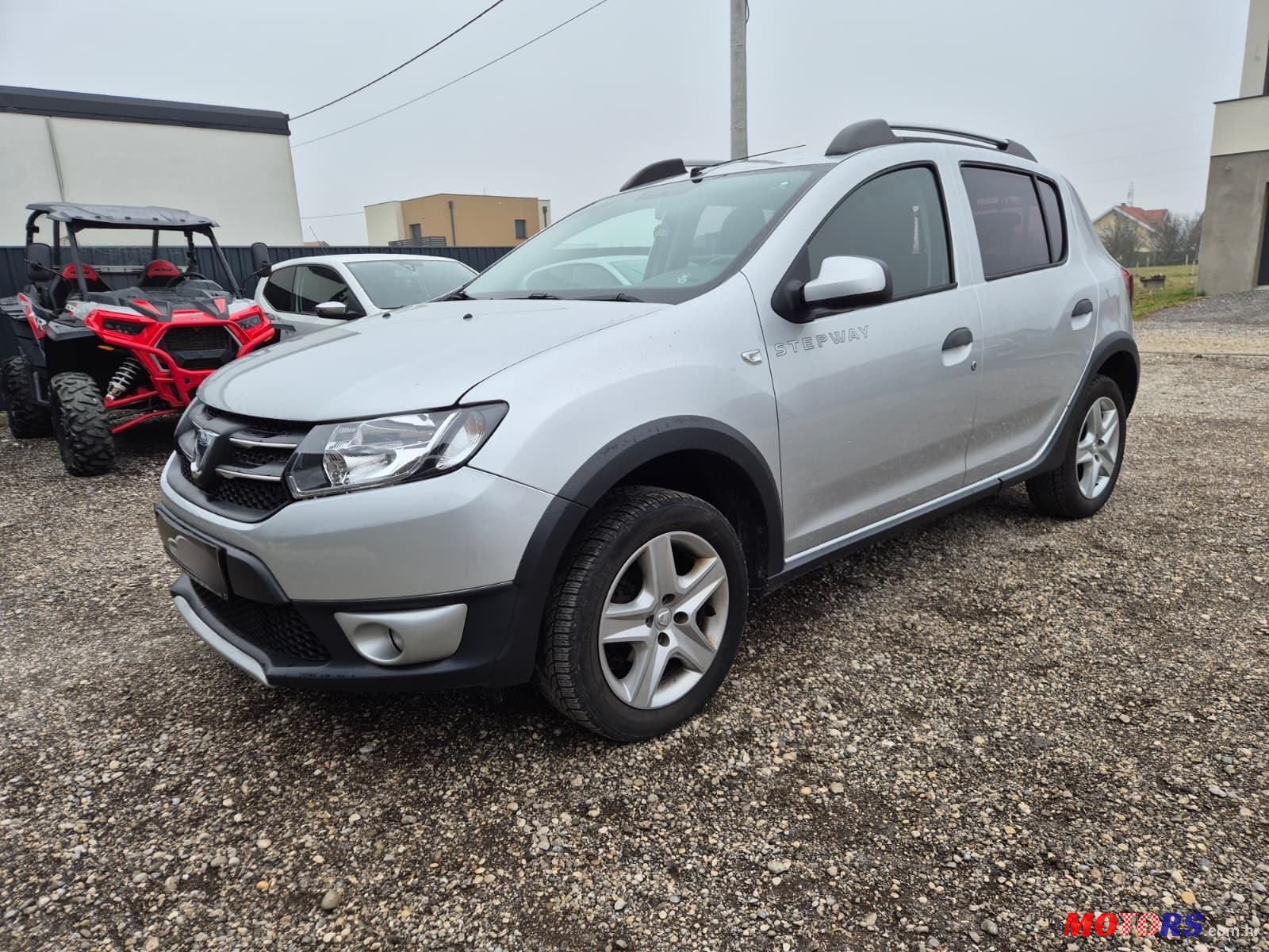 2016' Dacia Sandero photo #3