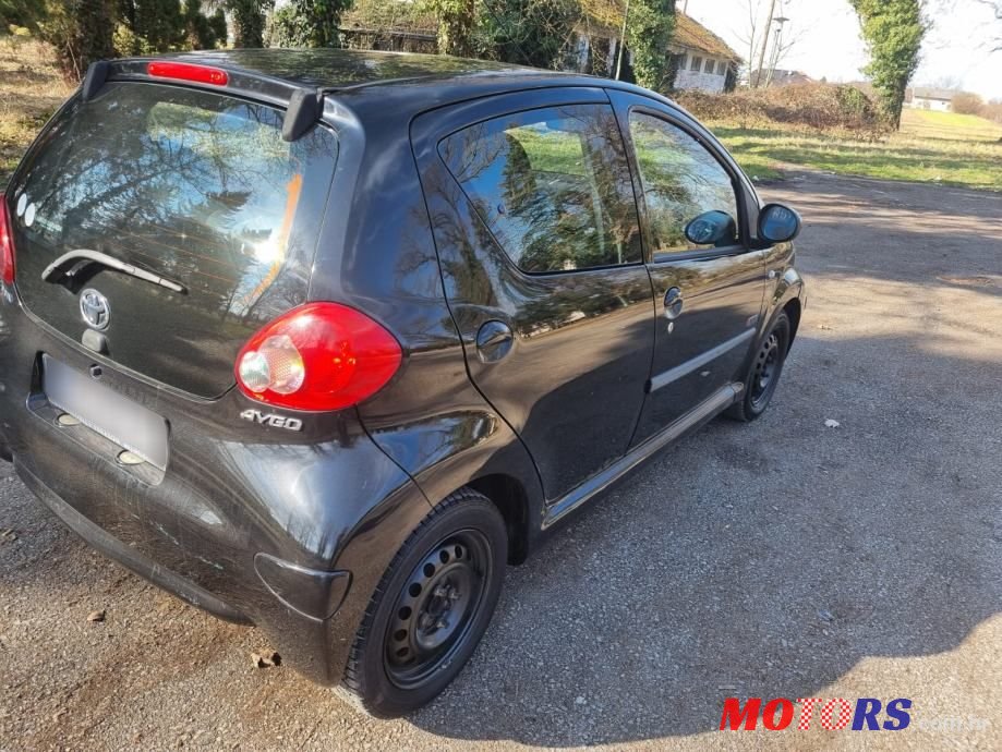 2006' Toyota Aygo 1,0 Vvt-I photo #5