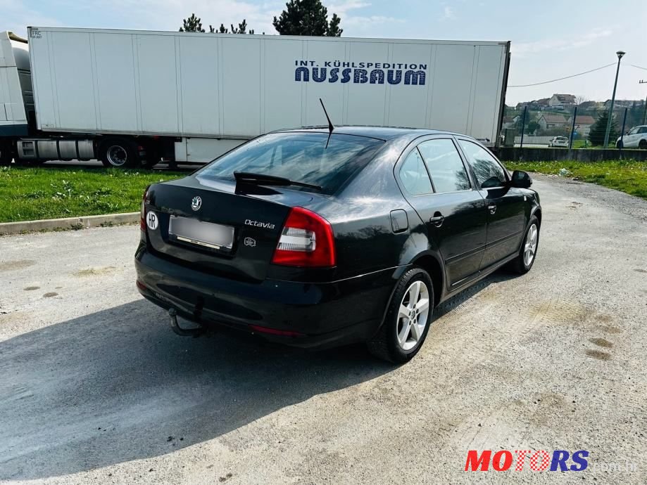 2012' Skoda Octavia 2,0 Tdi photo #3